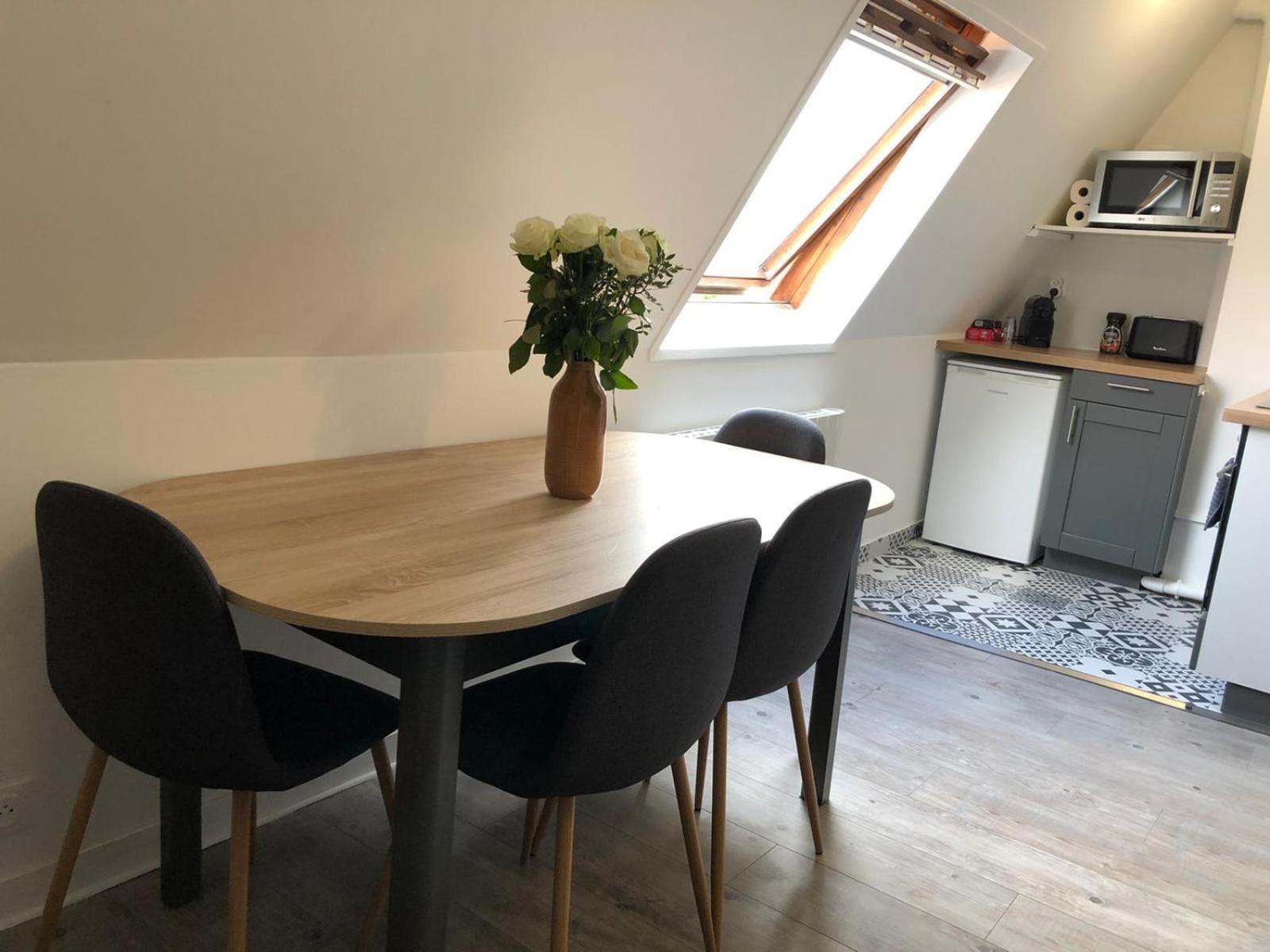 4couchages/piscine/tennis/plage Apartment *